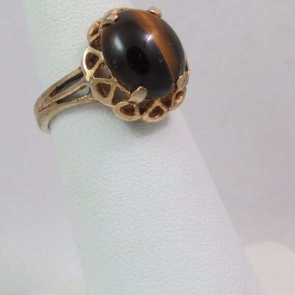 Vintage Gold Plated Silver Ring with Oval Tiger's Eye Cabochon Size 5.5 - Picture 2 of 3